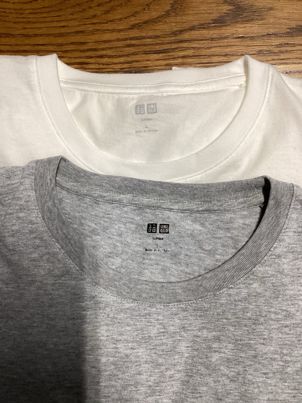 Uniqlo Classic Crew neck short sleeve tee bundle 11 Size Large - Picture 3 of 9